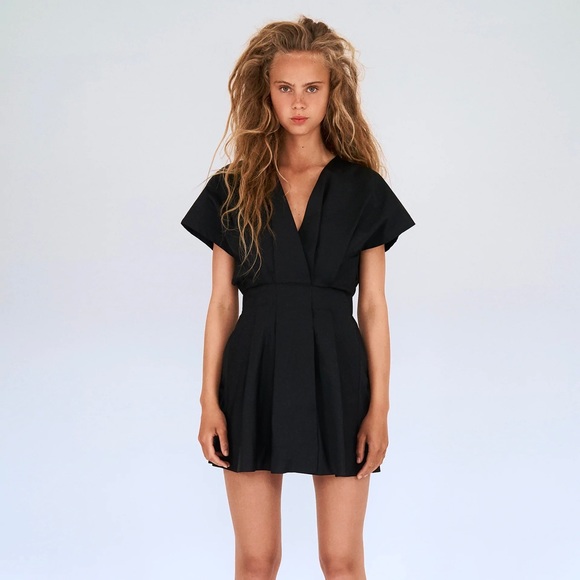 NWT Zara Dress Black poplin TRF mini cinched waist